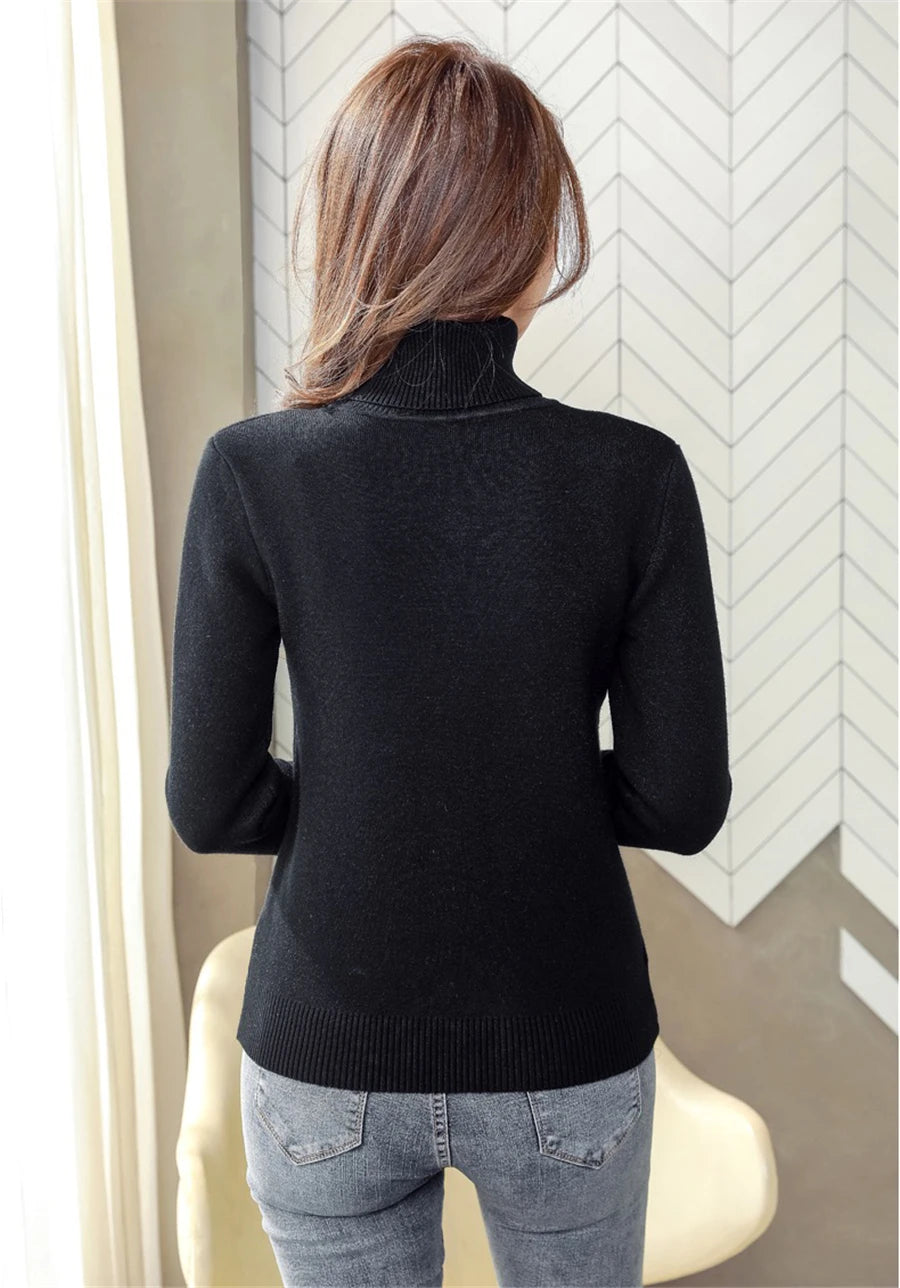 Elegant Turtleneck Winter Sweater for Women - Velvet Lined & Warm Pullover