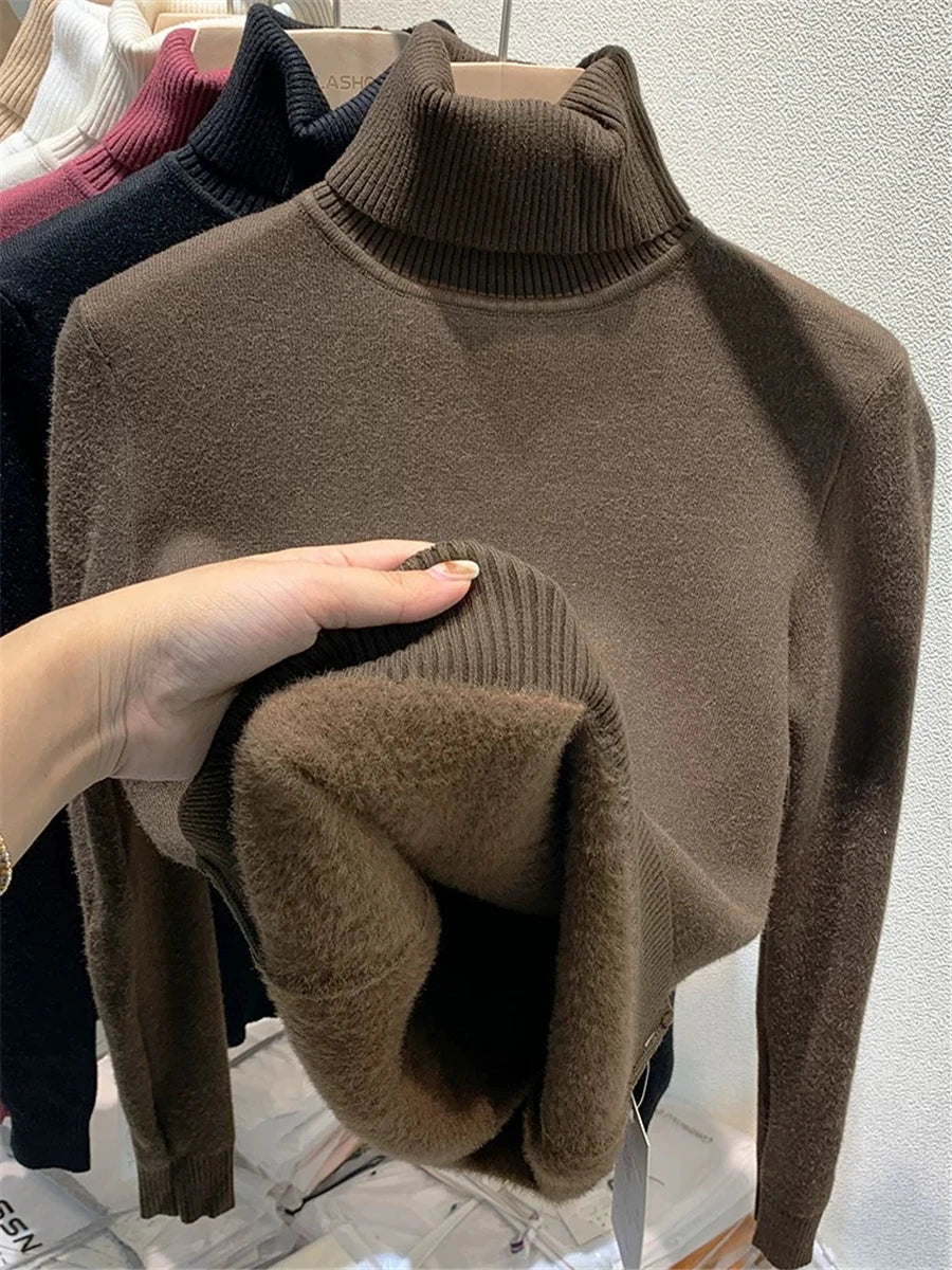 Elegant Turtleneck Winter Sweater for Women - Velvet Lined & Warm Pullover